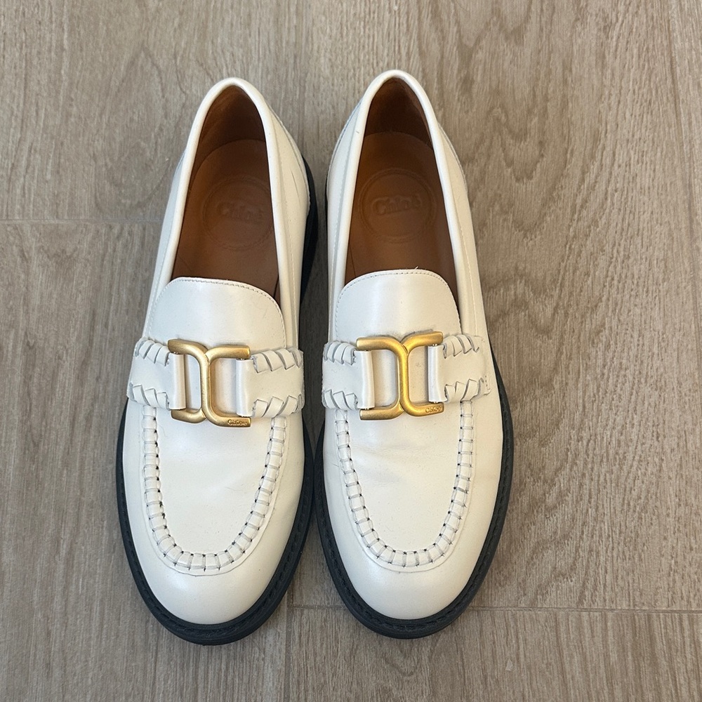 Chloé Marcie Round Toe White Loafers with Gold Buckle Size 36.5 - Picture 2 of 8